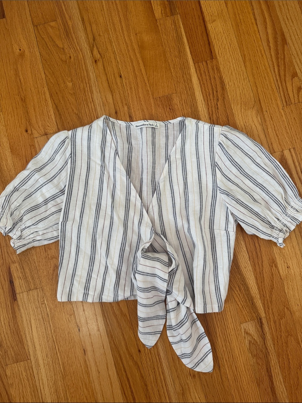 Abercrombie & Fitch White and Blue Striped Tie-Front Puff Sleeve Blouse